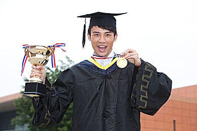 由于商标纠纷 EA可能将马拉多纳肖像从《FIFA 22》中移除